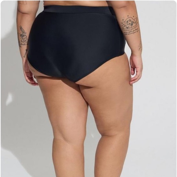 New! Torrid sz 3 Ultra High-Rise Bathing Swim Suit Pockets Bottom 3X - Picture 2 of 2